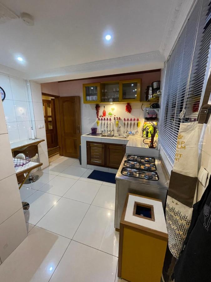 Homestay Appartement 2 Chambres Яунде Екстер'єр фото